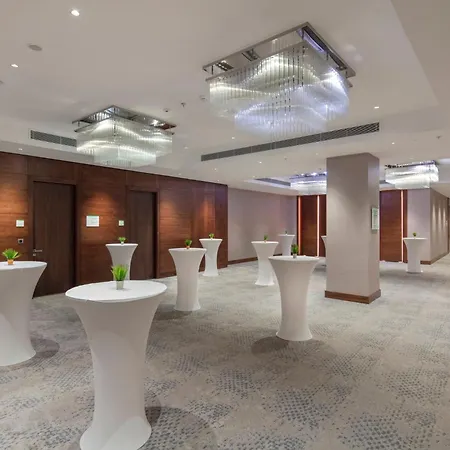 - Tuzla Bay By Ihg Hotel Estambul