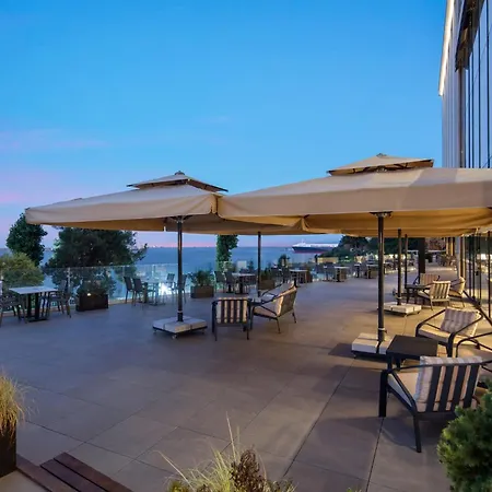 - Tuzla Bay By Ihg Hotel 4*