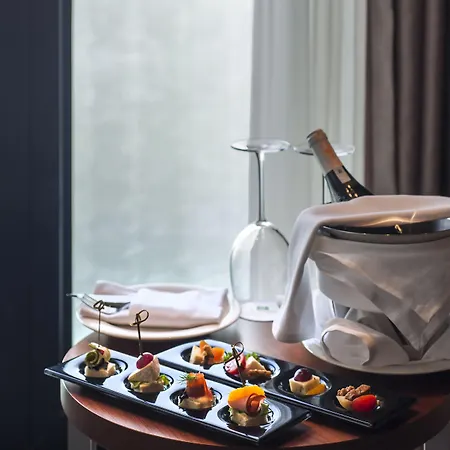 Otel - Tuzla Bay, An Ihg 4*