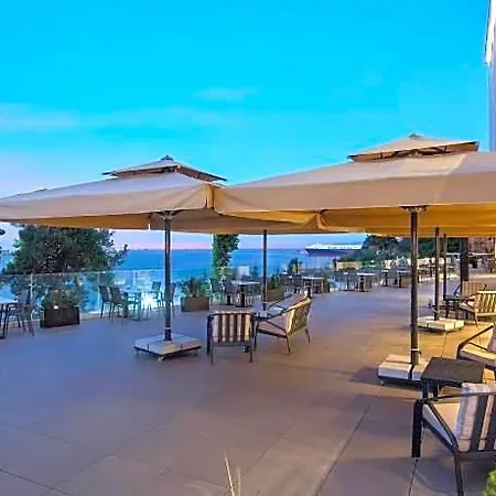 - Tuzla Bay By Ihg Hotel Istanbul