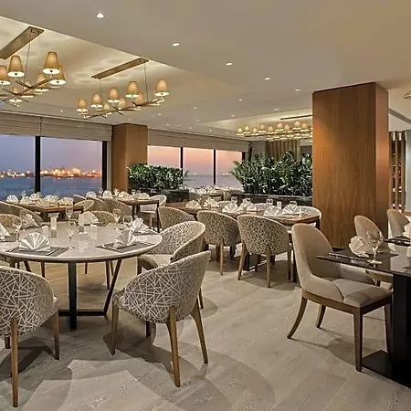 - Tuzla Bay By Ihg 4* Istanbul