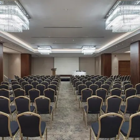 - Tuzla Bay By Ihg Hotel Istanbul