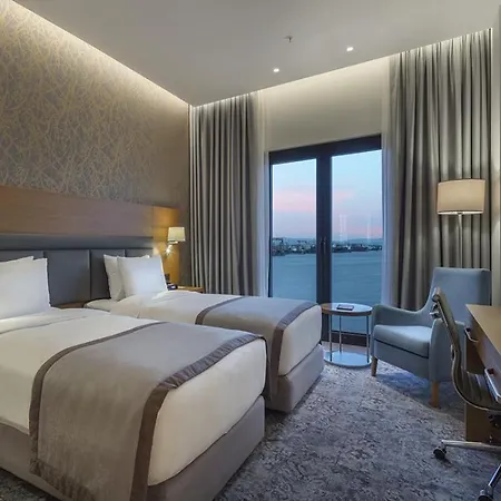 - Tuzla Bay By Ihg Hotel Istanbul