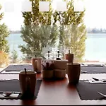 - Tuzla Bay By Ihg Hotel Istanbul