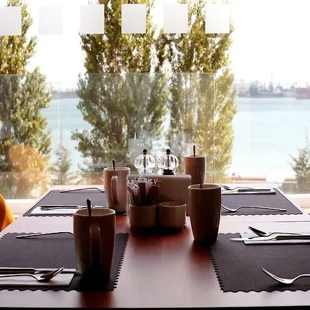 - Tuzla Bay By Ihg Ξενοδοχείο